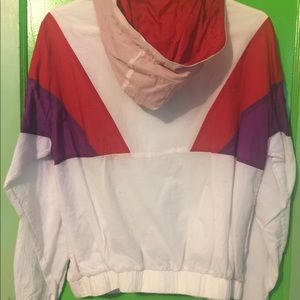 A beautiful sweatshirt-like j